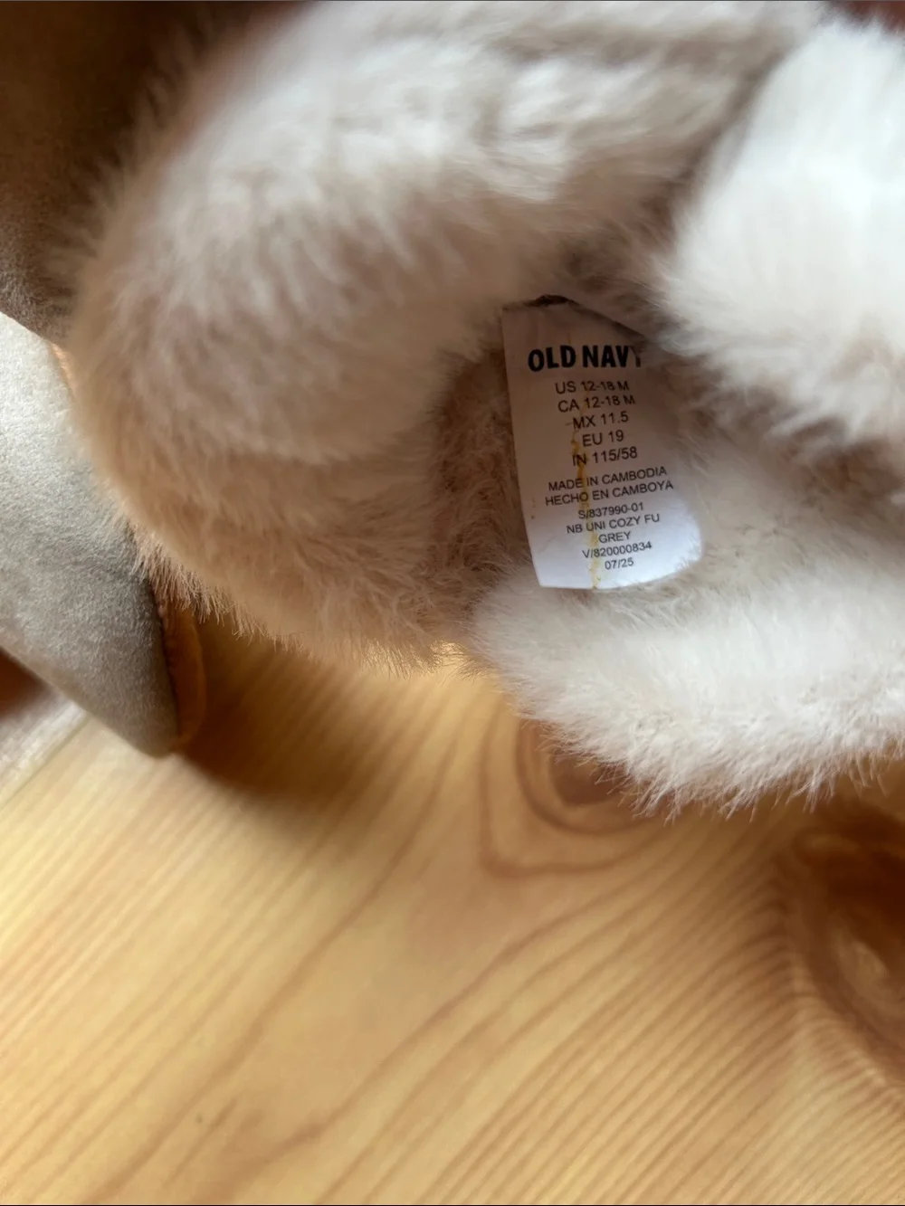 Old Navy Kids Taupe Faux-Fur Cuff Slip-On Slippers